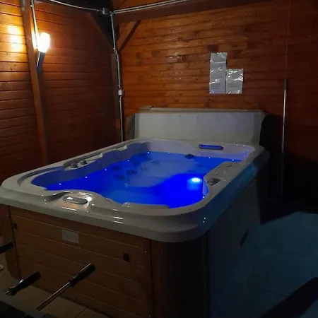 Daire Vadrozsa Vendeghaz-apartman Demjén