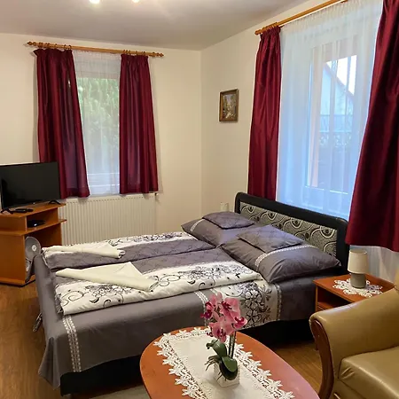 Vadrozsa Vendeghaz-apartman Apartament Demjén
