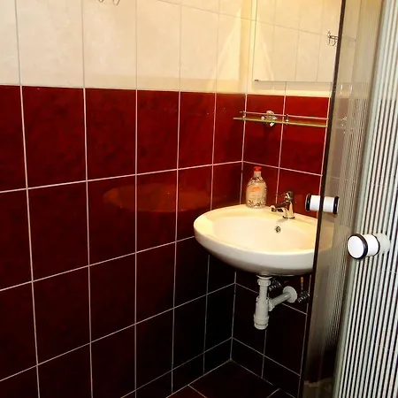 Daire Vadrozsa Vendeghaz-apartman *