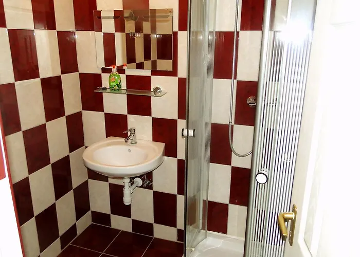 Vadrozsa Vendeghaz-apartman *